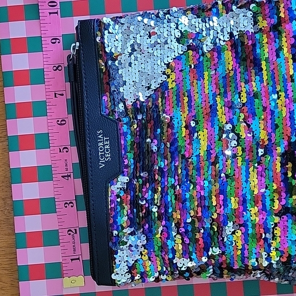VS Sequin Make-up Bag EUC - Picture 8 of 14
